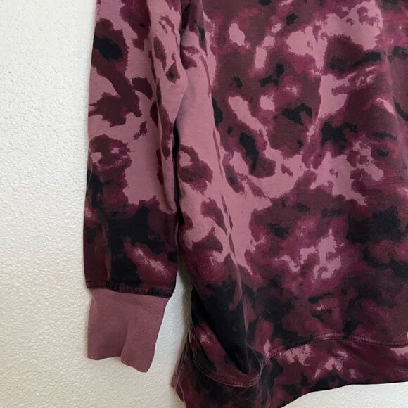 Isabel Maternity Womens Burgundy Camo Crew Neck Sweatshirt Size S Ruched Sides - Picture 4 of 7